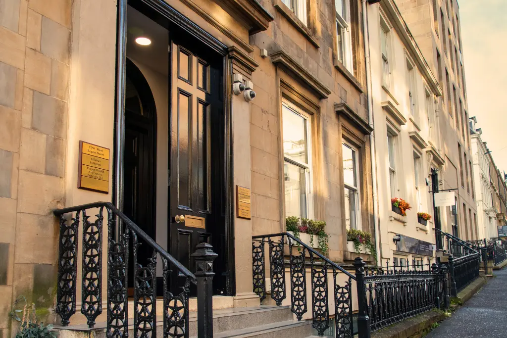 An image advertising personal injury firm Gildeas Solicitors office. they specialise in accident claims in Scotland. including road traffic accidents, motorcycle accidents, cycling accidents, and accidents at work. They are no win no fee solicitors